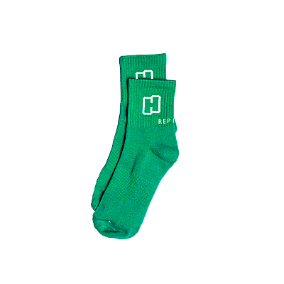 H103 // ESSENTIAL Crew Socks- Green